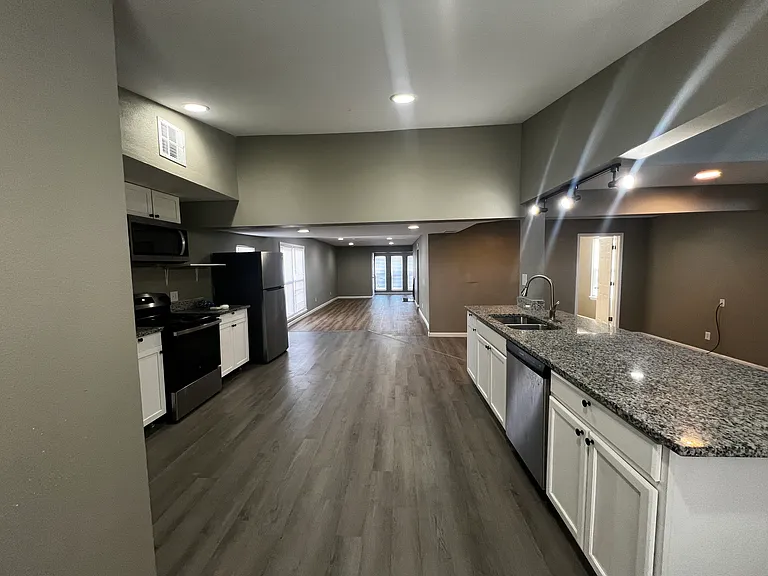 4716 S 31st West Ave — Photo 1