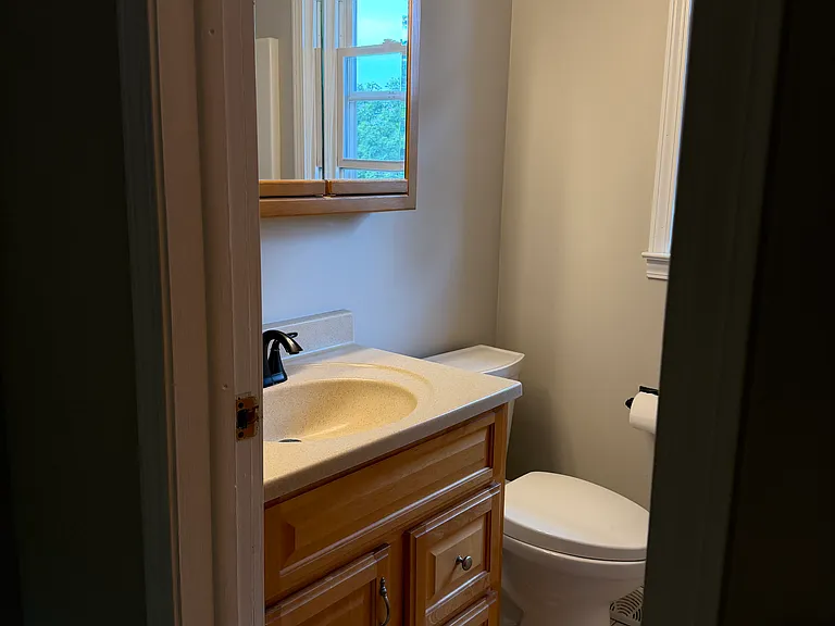 68 Regal Pl #8 — Photo 13