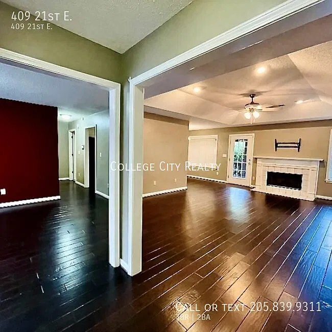 409 21st E. — Photo 2