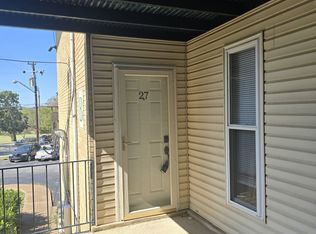 555 N Dupont Ave #B-27, Madison, TN 37115