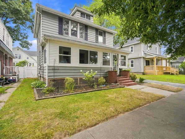 43 Corona St, Springfield, MA 01104