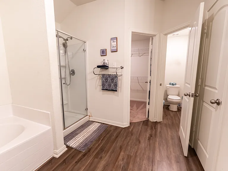 6210 Underwood Way — Photo 4