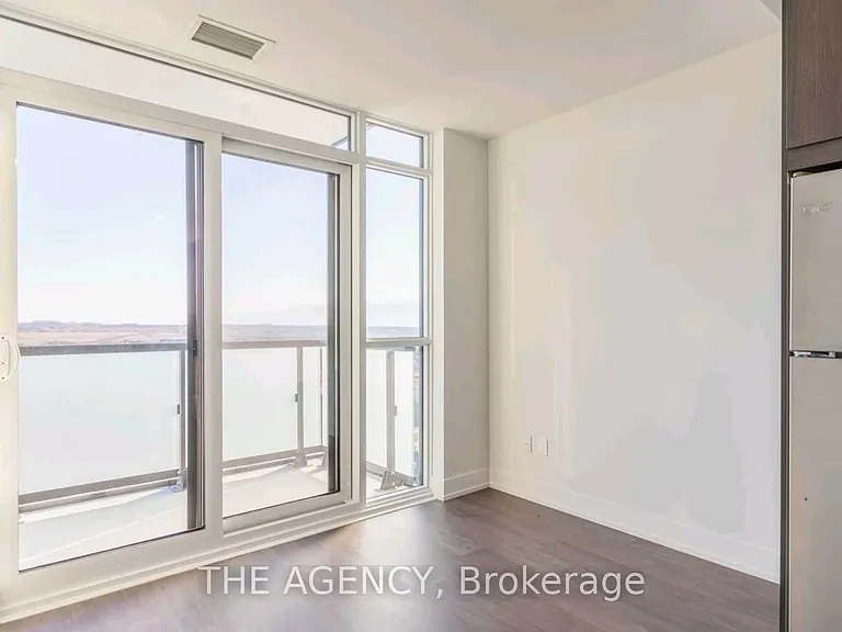 2550 Simcoe St N #1709 — Photo 10