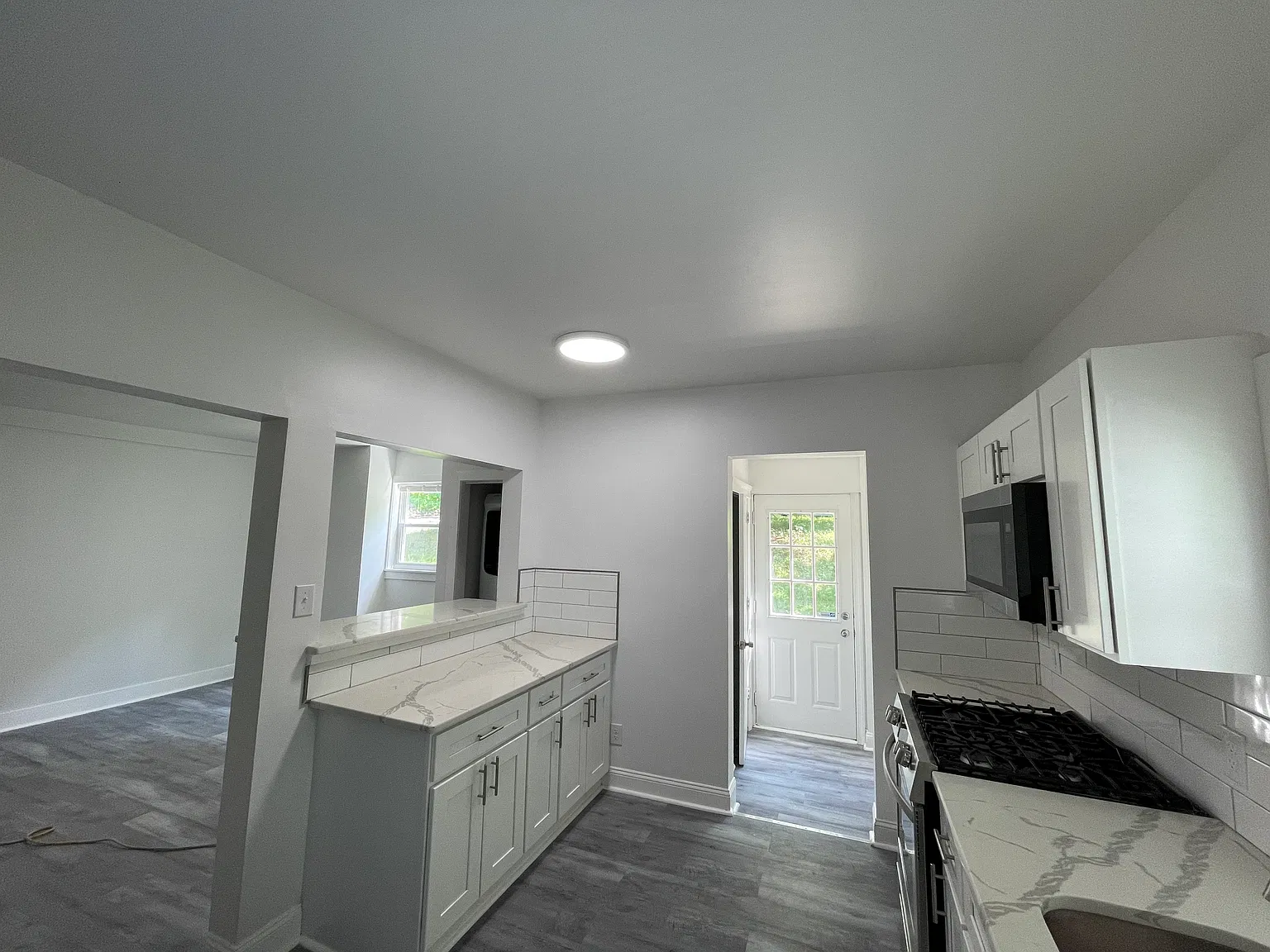 5 bed, 2000 sqft, $4,500 — Photo 4