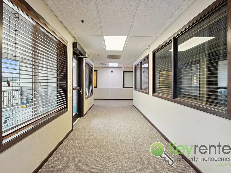 1411 S Douglas Ave #110 — Photo 37