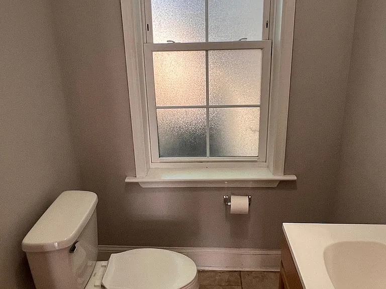 1029 Lancaster Ave — Photo 5