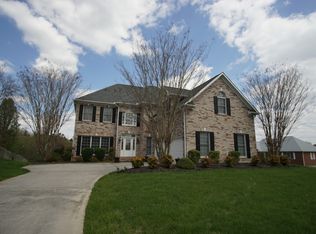 501 Serenity Ln, Knoxville, TN 37934