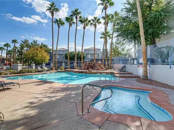 2201 Ramsgate Dr APT 827, Henderson, NV 89074