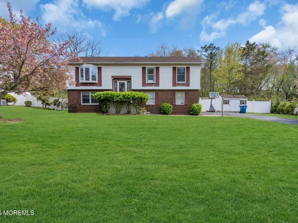 69 Hickory Hill Road, Jackson, NJ 08527