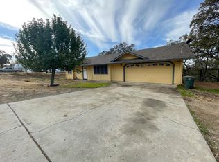 5792 Rippon Rd, Valley Springs, CA 95252