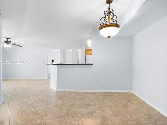 3rd image of 1308 Villa Cir #1308