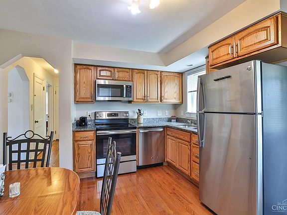 3rd image of 4481 Hunt Rd