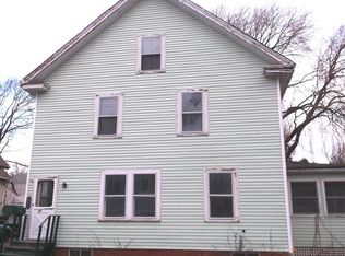 37 Willow St, Rockland, ME 04841