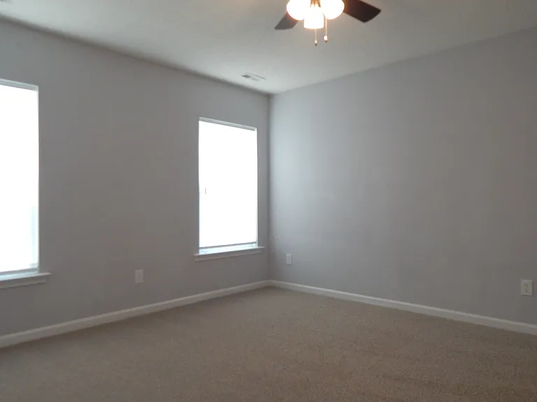 Large 4th bedroom or Bonus room