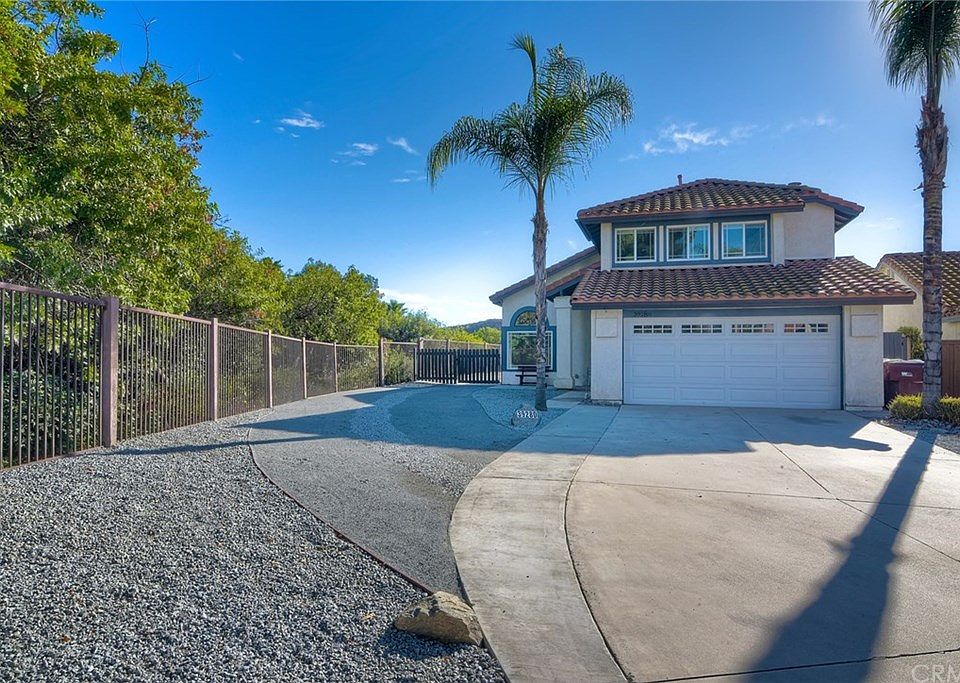 1st image of 39280 Medina Ct