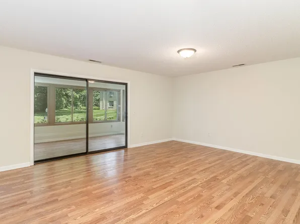 111 Imperial Dr W APT 107, West Saint Paul, MN 55118