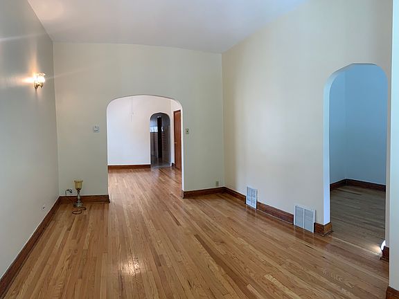 3rd image of 1728 N Keeler Ave