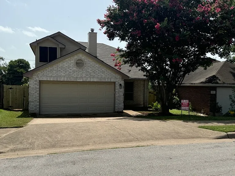4713 Castleman Dr — Photo 1