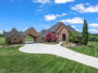 69359 Lake Point Ct #6, Romeo, MI 48065