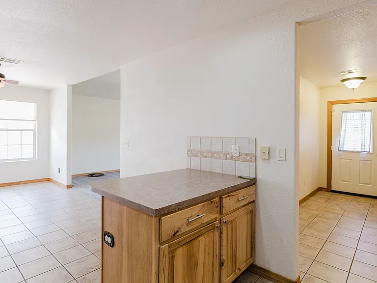 413 Chaco Dr — Photo 6