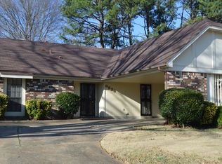 6826 Sprucehill Dr, Bartlett, TN 38135