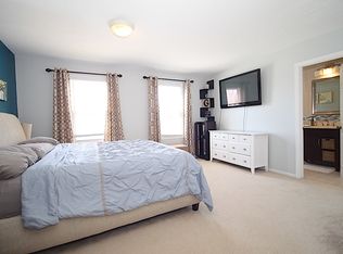 1031 Big Eagle Trl, Carol Stream, IL 60188