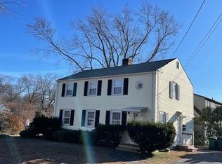 30 Shippen Ave, Warwick, RI 02888