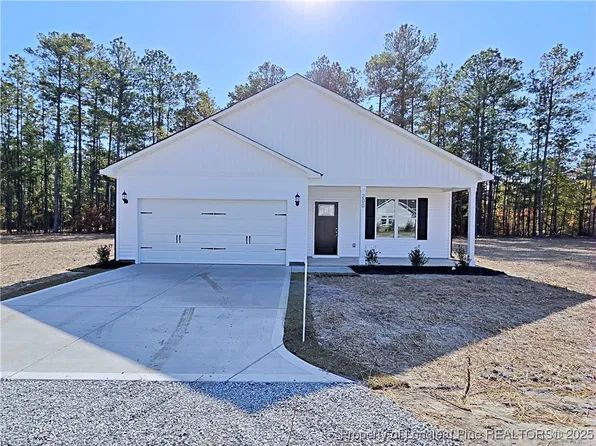 200 Woodcrest Jones Dr, Raeford, NC 28376