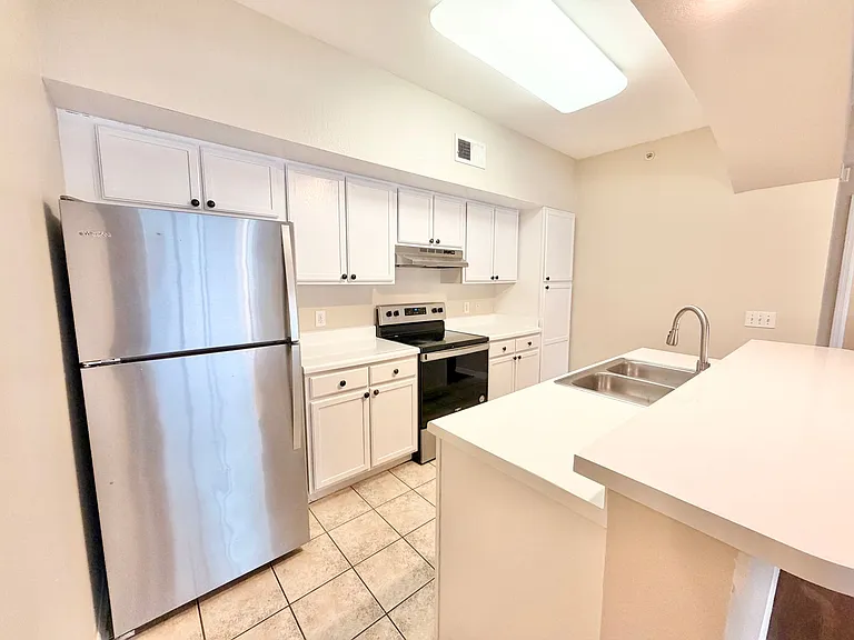 7935 Preserve Cir #411 — Photo 7