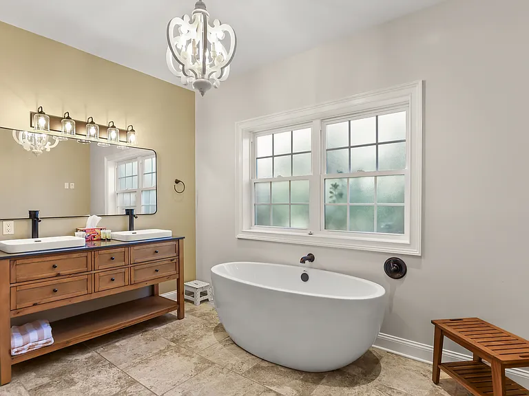 1233 Wilmington Island Rd #C — Photo 12