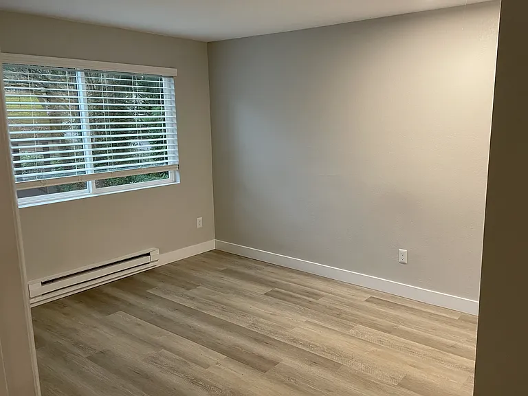 Redmond Park Apts — Photo 40