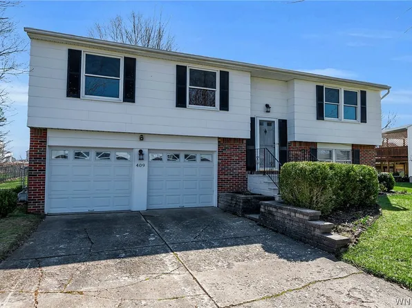 409 Tracey Ln, Grand Island, NY 14072