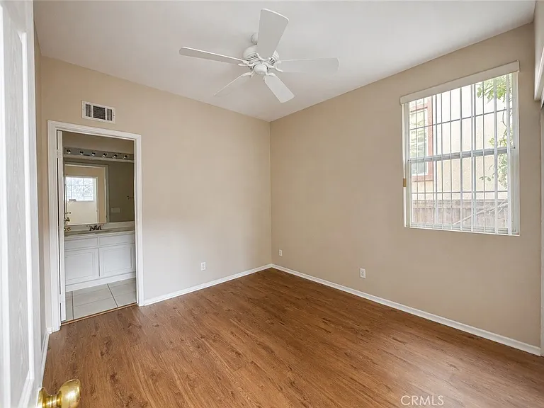11625 Maynard Ave — Photo 7