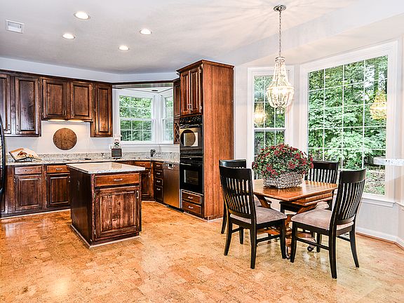 5th image of 5212 High Grove Hills Ln