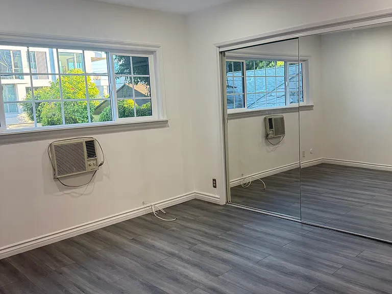 807 N Alfred St #2 — Photo 7