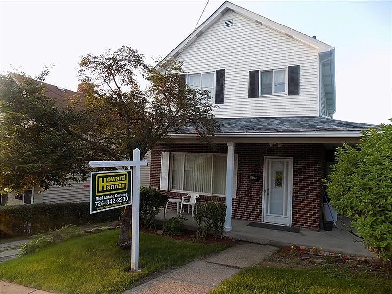 204 Lowell St photo 1
