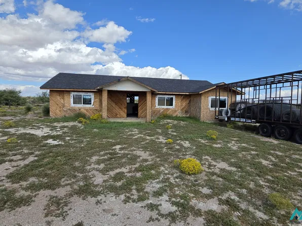 2405 Chile Rd SW, Deming, NM 88030