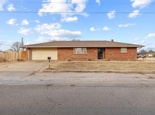 133 E 7th St, Hydro, OK 73048
