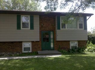 1811 Southgate Dr, Perry, IA 50220