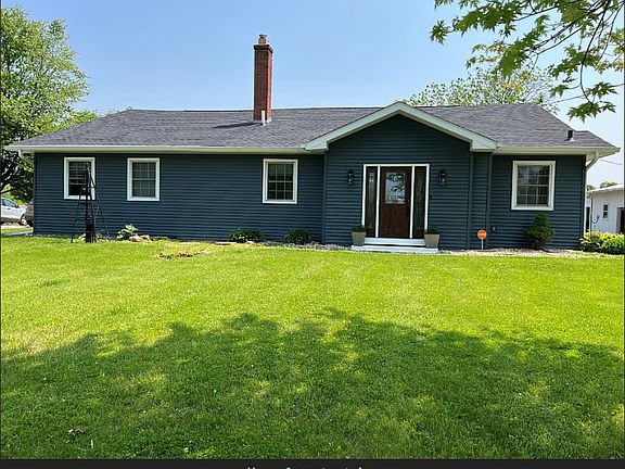2nd image of 8819 Knoxville Rd