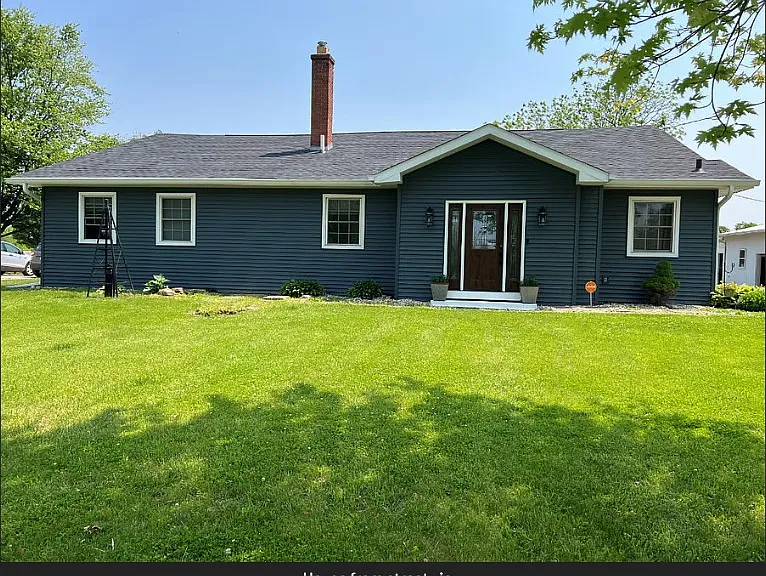 8819 Knoxville Rd — Photo 2