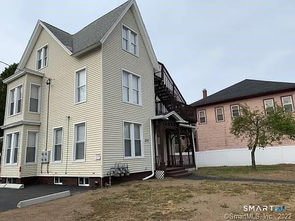 211 W Thames St #1 — Photo 14