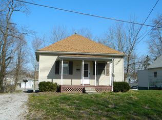 1103 S Main St, Hillsboro, IL 62049