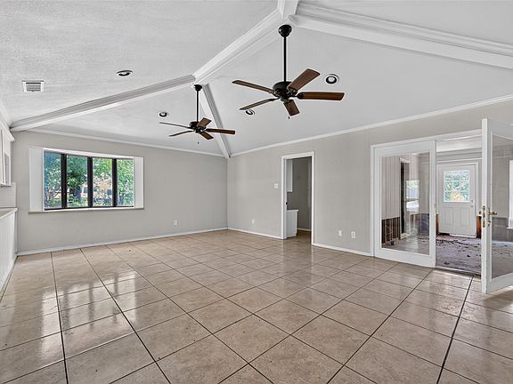 4th image of 600 Terrace Dr