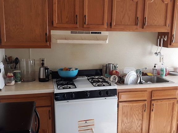 3rd image of 601 W Springfield Ave #4