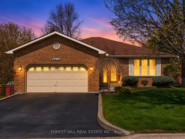 2212 Lorraine Dr, Peterborough, ON K9L 1X5