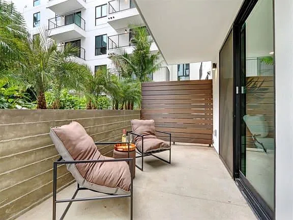 Zen Hollywood — Photo 12