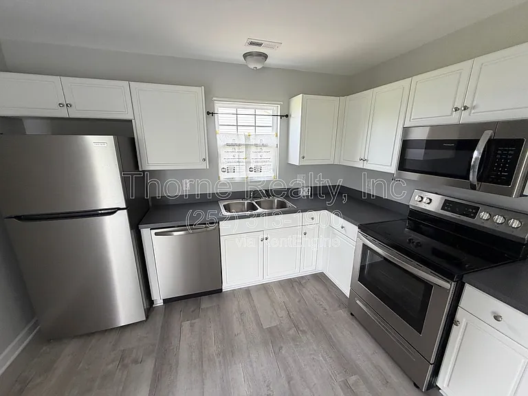 2411 Heath Ln — Photo 5