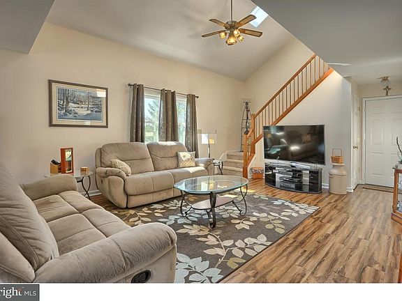 2nd image of 130 Highland Dr