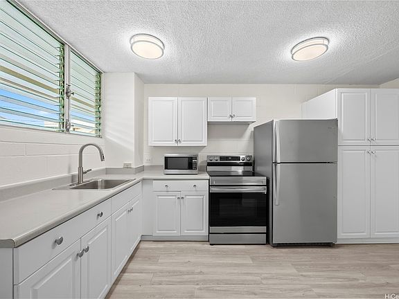 4th image of 1401 Lusitana St APT 303